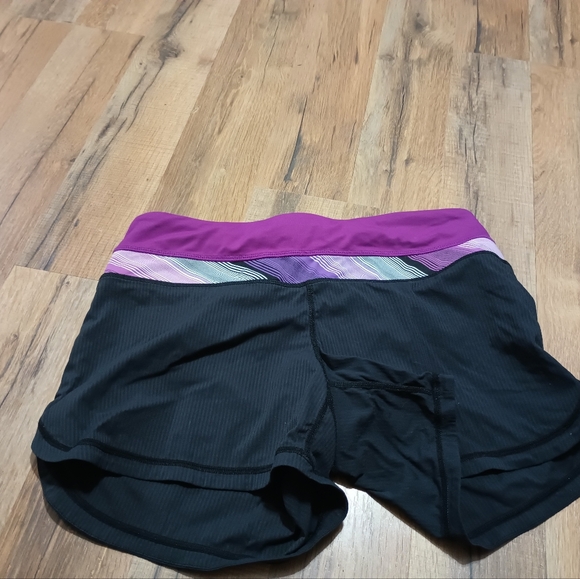 Lululemon shorts - Picture 2 of 7